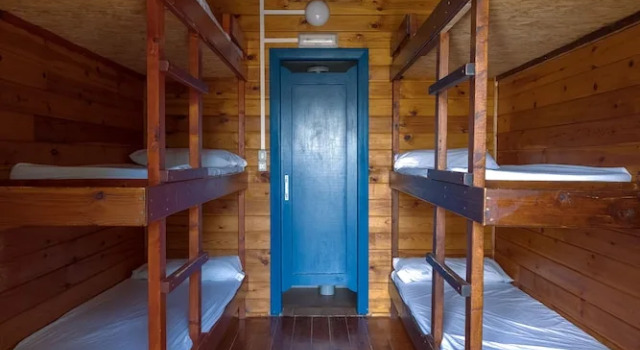 Кровать в общем номере Slow Life Camping Venta del Moro