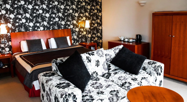 The Cumberland Hotel