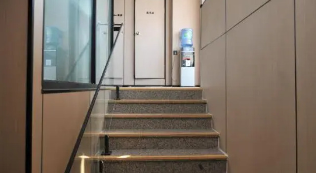 Jingjing Hostel, Varaa Hostelli Yangpu 