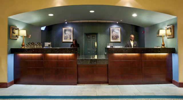 Crowne Plaza Austin, Забронировать Отель Остин Greater Austin, рядом с Торговый центр The Linc