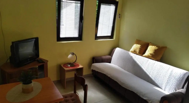 Apartments Dakovic M, Book Lejlighed Hoteller i Kotor Riviera med parkering, Parkering