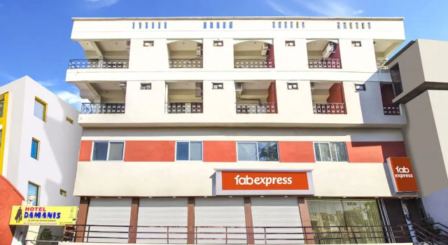 FabHotel Damanis Lake Pichola, Varaa Hotelli Hotellit Rajasthan aamiaisella, Aamiainen