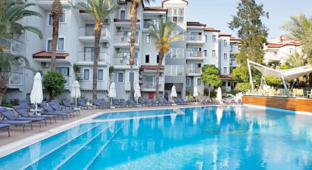 Люкс с видом на сад Paloma Marina Suites - Adult Only