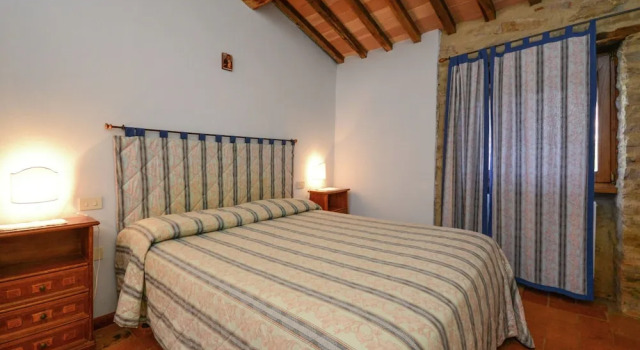 Modern Holiday Home in Monte Santa Maria Tiberina, Varaa Hotelli Monte Santa Maria Tiberina Umbria