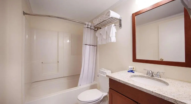Номер Standard Best Western Adams Inn Quincy-Boston