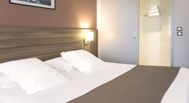 Апартаменты с 3 комнатами с балконом Residence de Tourisme Ajaccio Amirauté