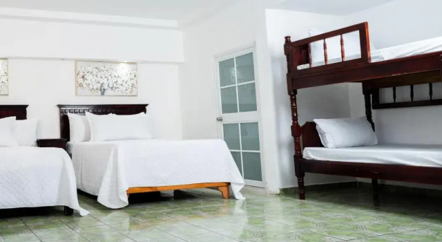 Hotel y Restaurante Leones Marinos