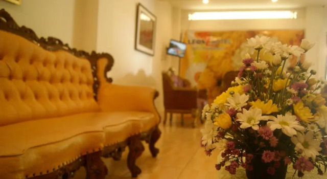 LEOS Hotel, Book Hotel Hotels in Sulawesi with Parking, Parking
