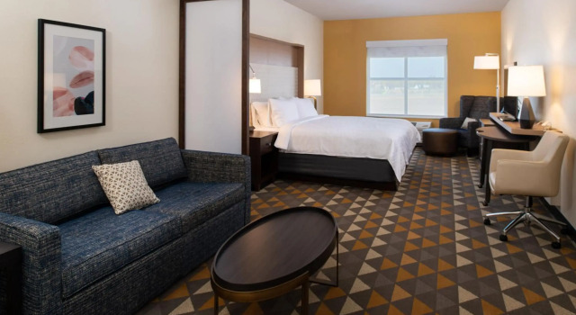 Holiday Inn & Suites - Idaho Falls by IHG, Buchen Sie Hotel Hotels in Idaho mit Parkplatz, Parkplätze