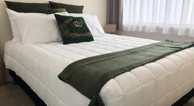Uxbridge Luxury Apartment, Rezerwuj Apartament Hotele w Auckland Region z parkingiem, Parking