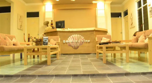 Dhonveli Palm Beach View, Prenota Hotel Maafushi 