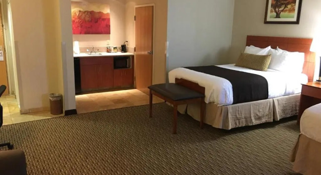 Номер Standard Best Western Plus Arrowhead Hotel