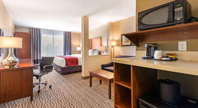 Двухместный люкс Comfort Inn & Suites