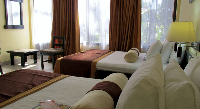 Четырёхместный номер Standard Best Western El Sitio Hotel