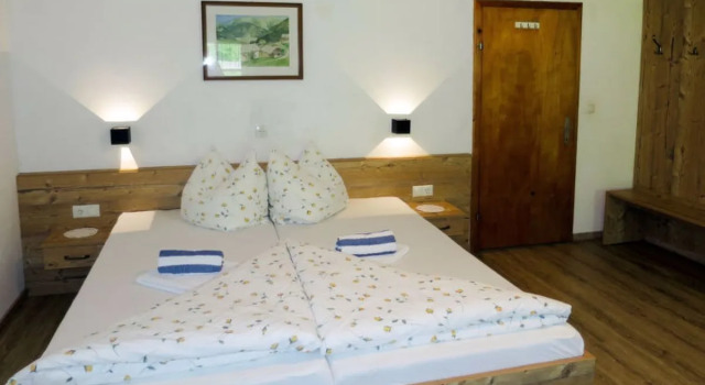 Oberhaus (FBZ236), Prenota Hotel Hotel a Tirolo con parcheggio, Parcheggio