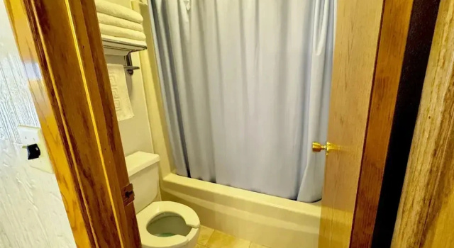 Номер Economy North Winds Lodge LLC