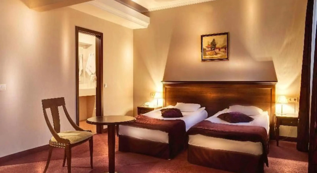 Yantra Grand Hotel, Забронировать Отель Отели в центре Велико-Тырново с завтраком, отели в центре Велико-Тырново с завтраком