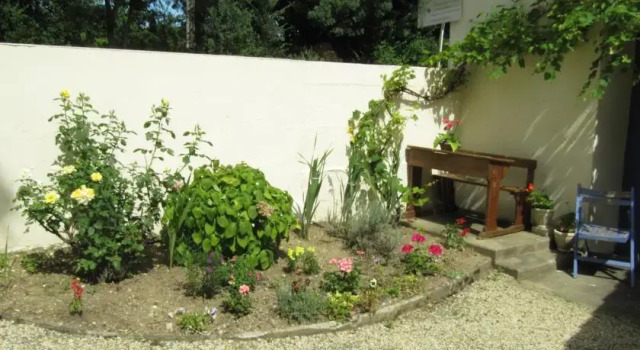 Chez Clemley, Забронировать Отель Лезе 