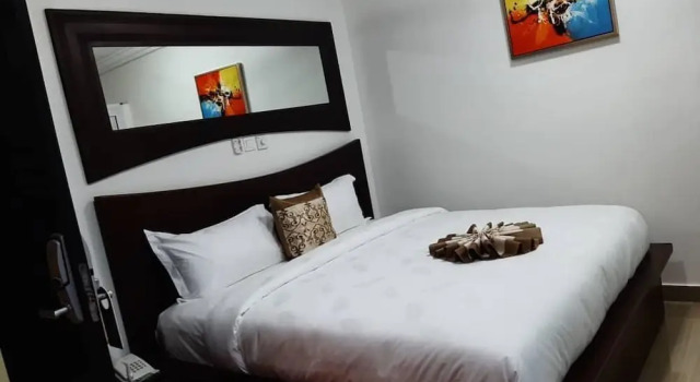 Номер Deluxe с балконом Grace Garden Hotel