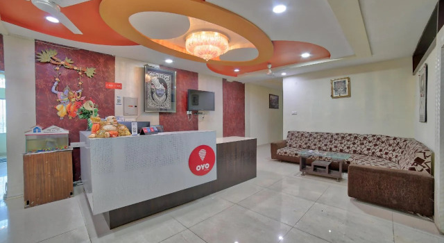 Hotel Risha by OYO, Prenota Hotel Chandrapur Maharashtra