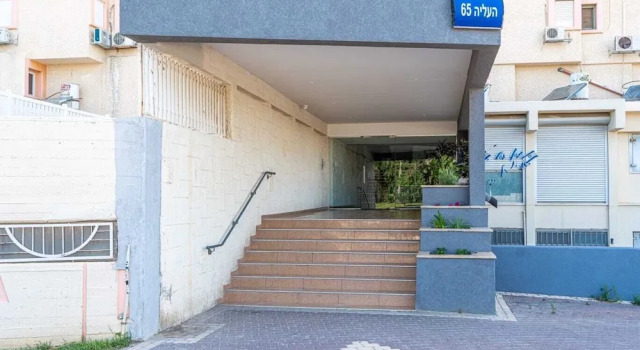 Stunning Beachfront Apt W Epic Sea Views, Book Lejlighed Nahariya 