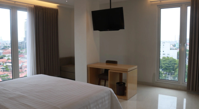 Suite Surabaya River View Hotel
