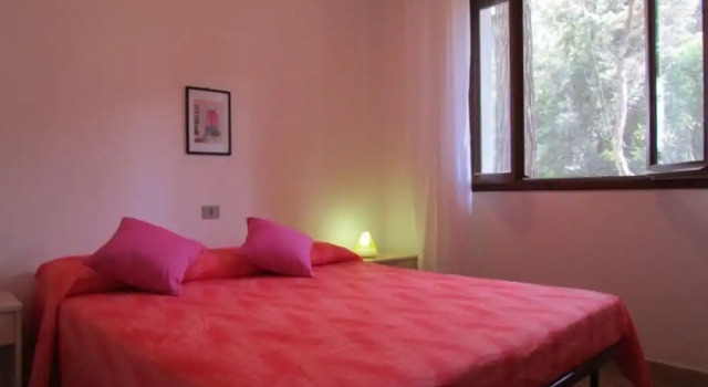 Апартаменты с 2 комнатами с видом на сад Charming apartment with fenced garden