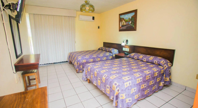 Estancia San Carlos Rincon de Guayabitos, Забронировать Отель Отели Наярит с бассейном, Бассейн