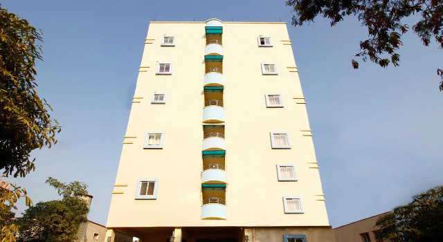 OYO 30151 Golden Hive, Rezerwuj Hotel Hyderabad 