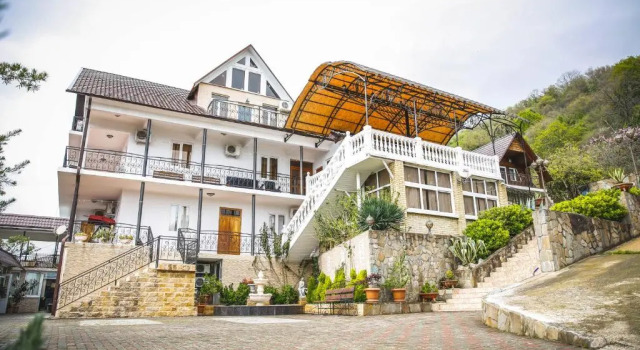 Mini-hotel Timur