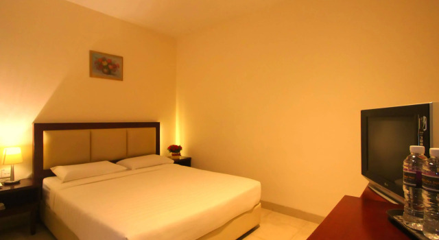 Lovina Inn Nagoya Batam