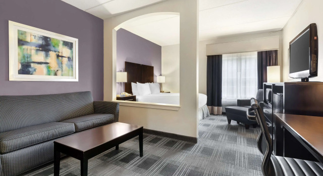 Двухместный люкс Best Western Hartford Hotel and Suites