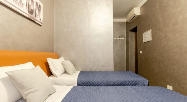 4-bdr Apt Among Colosseum&termini 10-people, Забронировать Апартаменты/квартира Апартаменты Рима, рядом с Piazza San Giovanni in Laterano, Апартаменты/квартира