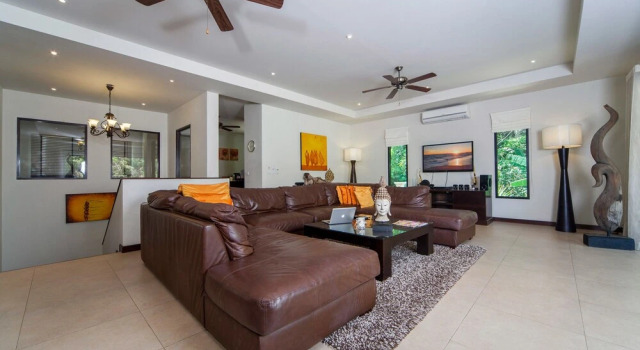 Villa Ploi Attitaya 6 Bed 2 Storey Villa Near Nai Harn Beach