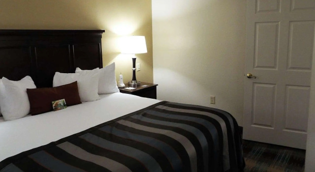 Двухместный номер Standard Spark By Hilton Greensboro