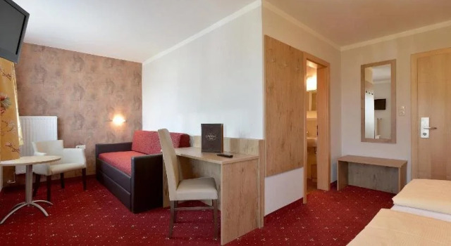 Hotel Alpenhof, Rezerwuj Hotel Hotele w Tyrol z parkingiem, Parking