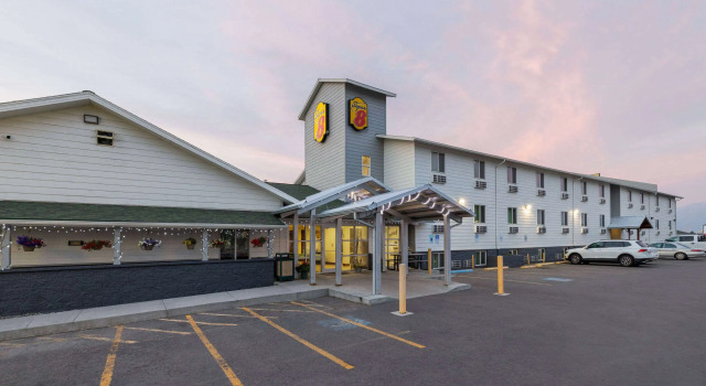 Super 8 by Wyndham Belgrade/Bozeman Airport
