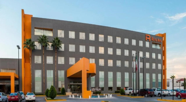 Real Inn Torreon by Camino Real, Varaa Hotelli Liikematkailuhotellit kohteessa Coahuila, 4* 5*