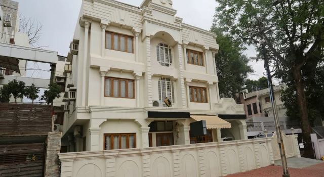 Vijay Palace by OYO Rooms