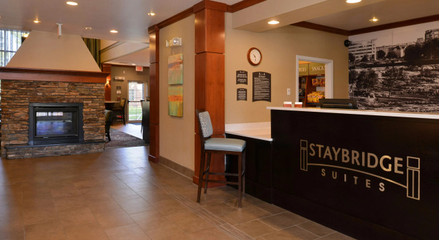Staybridge Suites Sioux Falls at Empire Mall by IHG, Забронировать Отель Сиу-Фолс штат Южная Дакота