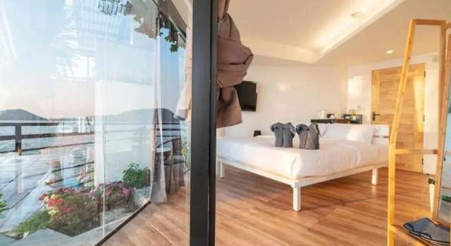 Четырёхместный номер Standard с видом на море patong sunset villa Phuket
