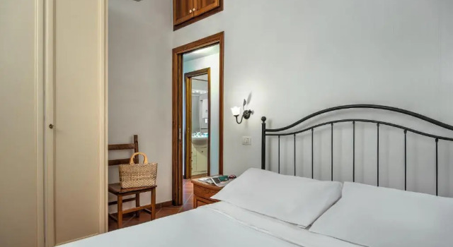 Ginestra Bianca House by Gocce