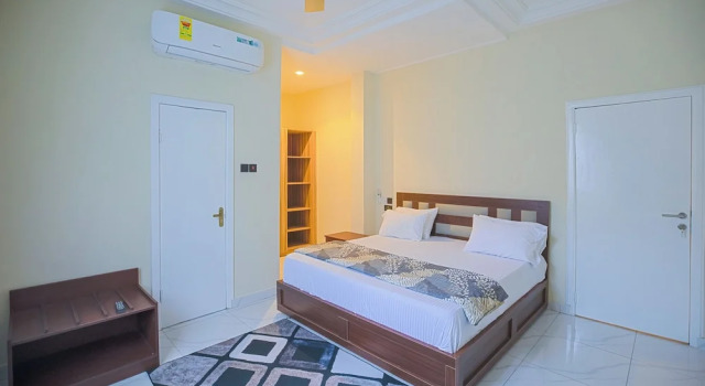 Номер Luxury Kingstel Apartments East Legon Accra