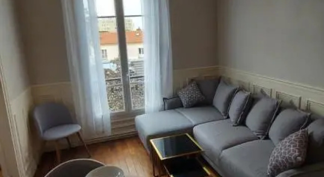 Appartement refait à neuf La Garenne Colombes, Забронировать Апартаменты/квартира Коломб Дефанс