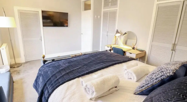Luxury Lincoln Home - Sleeps 8 - Hot Tub - Pets, Забронировать Отель Линкольн Линкольншир, рядом с Больница округа Линкольн