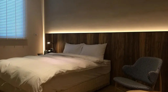 An B&B