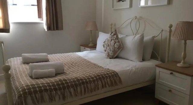Апартаменты с 2 комнатами Blue Sky Apartments @Wallis Square, Farnborough