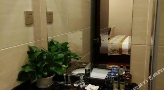 Люкс Landing International Hotel