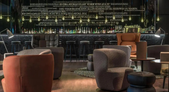 Motel One Dresden-Palaisplatz, Забронировать Мотель Отели Дрездена с завтраком, рядом с Улица Вайсе Гассе в Дрездене, Завтраки