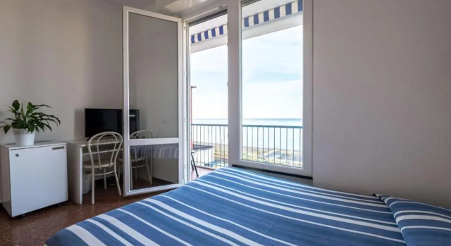 Трёхместный номер Standard с видом на море Real Park Hotel